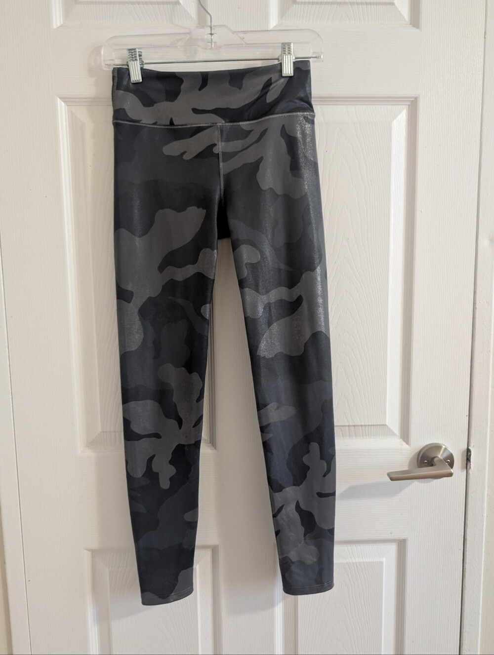 Noli Yoga Metallic Camo High Rise Leggings Shiny Bronze Silver Shimmer S